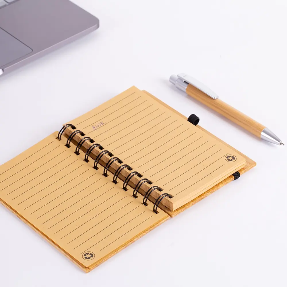 Caderno A6 Capa em Bambu com Caneta Personalizado 