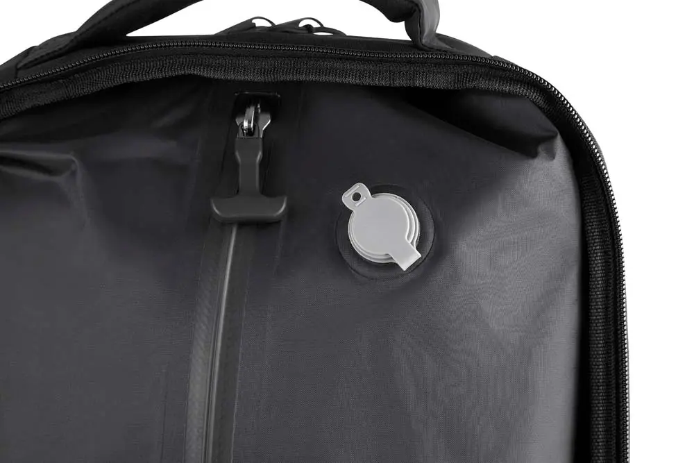 Mochila com Compartimento a Vácuo e Expansor Personalizada 
